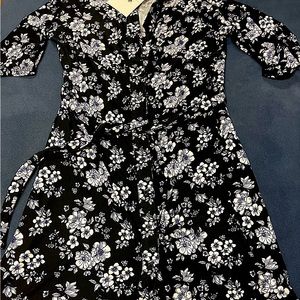 Floral short belted suit